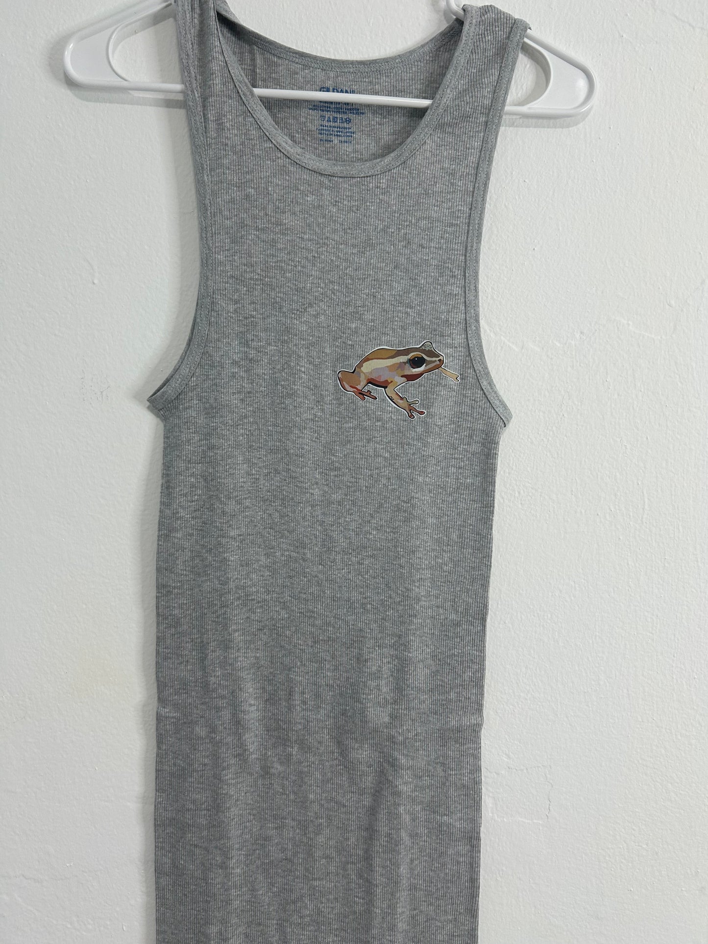 SLEEVELESS SHIRT