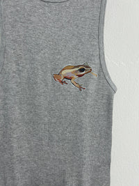 SLEEVELESS SHIRT